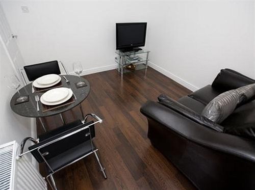 Aberdeen Serviced Apartments - Bloomfield Dış mekan fotoğraf